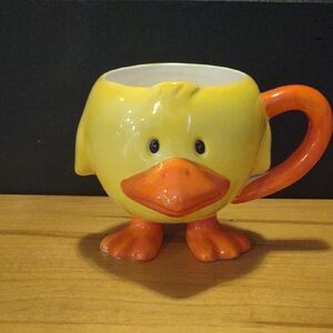 Galerie‎ Yellow Chick Mug with Orange Handle